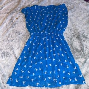 Light Blue Sparrow Print Flowy Dress by Forever 21 Size Small
